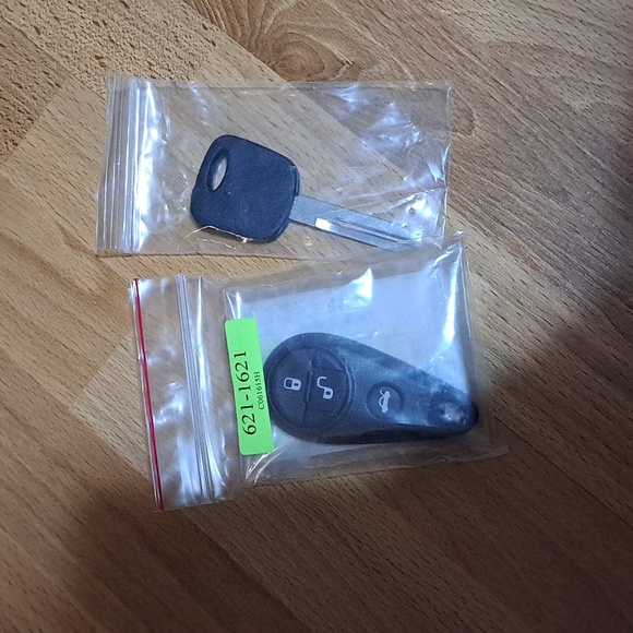 Subaru Car Audio, Video & GPS Drews Pick Set Key And Fob Valet Poshmark
